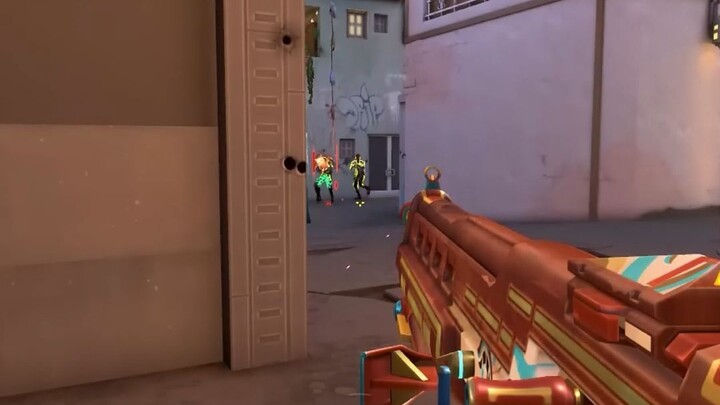 المطهر: اضرب بقوة، وأنا أتولى الباقي!