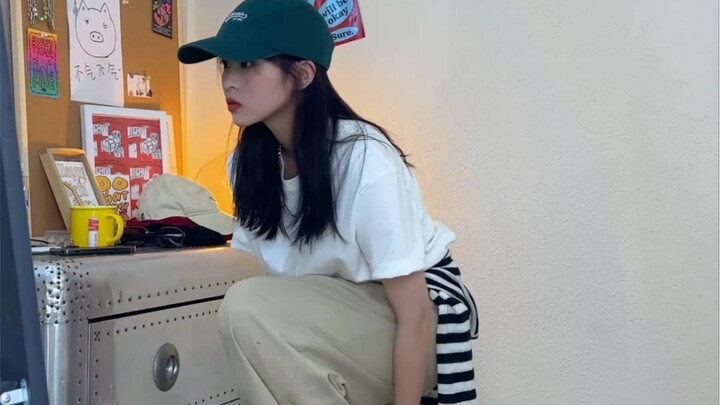 แชร์ลุคแต่งตัว | ดูแล้วเหมาะกับไปทำงานสุดๆ เลยนะเธอ | ลุคสายขี้เกียจมาดูกันฮ่าๆ