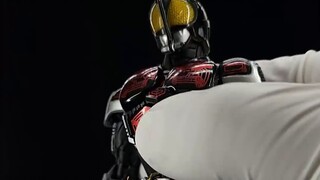 Ubah warna model yang sama dan dapatkan untung lagi! KO armor gelap ukiran tulang asli layak dibeli 