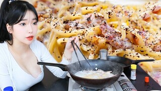 Homemade Creamy Bacon Pasta [Juice Shiyan]