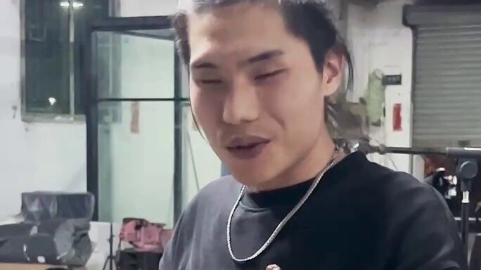 หลังจากผ่านไปหลายเดือน ในที่สุด Barbatos ก็เสร็จสมบูรณ์! ไม่มีใครบอกว่าคราวนี้มันดูเหมือนกอริลลา...