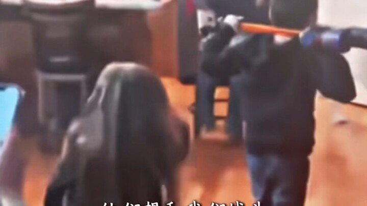 Memberitahu anak bahwa mereka perlu membantu berkelahi……