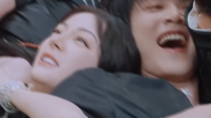 【Dilraba x Zhou Keyu】Little brother really had a blast on this episode (It’s Chinese New Year, every