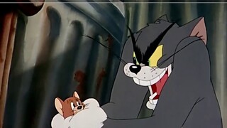 Game seluler Tom and Jerry: Tom pergi ke alam liar dan masuk angin setelah memakan Jerry