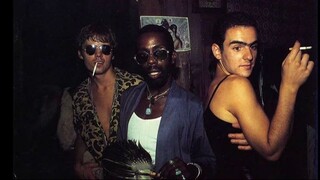 All the Beauty and the Bloodshed - Official Trailer 2