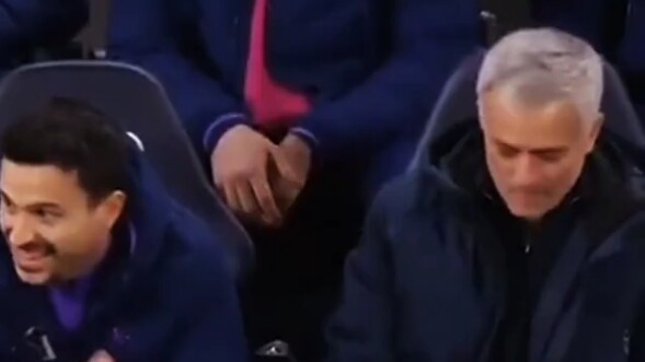 Famous Soccer Faces: "Sichuan Opera Face-Changing"