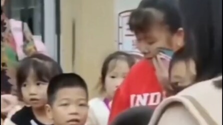 หลังเลิกเรียนคุณครู “รายงานปัญหา” กับผู้ปกครอง ผู้ปกครองตอบกลับ: “ฉันเป็นคนรายงานกับคุณ ไม่ใช่คุณราย