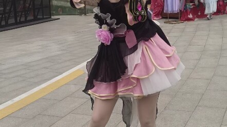 跳舞的晓丹小仙女儿