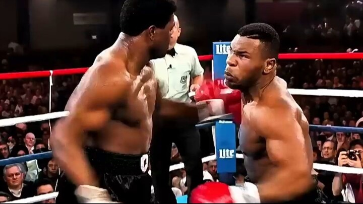 Youngest Heavyweight Champion Ever! Mike Tyson vs Trevor Berbick 👑🥊 #boxing #shorts #new