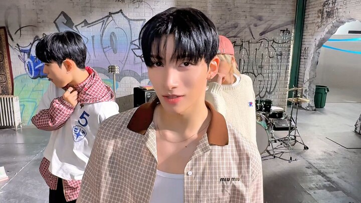 【NEXZ】"Boooom!💥 Candy Spike ! 🍭🤩" "O-RLY? 😯🤷" #NEXZ #O_RLY