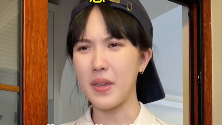 Sao đến cả loại như em trai tôi cũng được ăn cơ à!