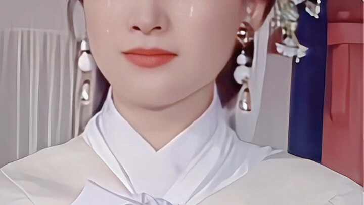 "Help! These mourning outfits for my dead husband are absolutely stunning. Now I finally get why peo