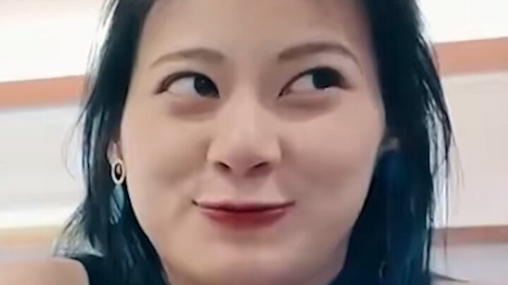 จ้าวเจาอี้สังเกตออกแล้วว่าเธอกลัวน้ำจริงๆ นะ