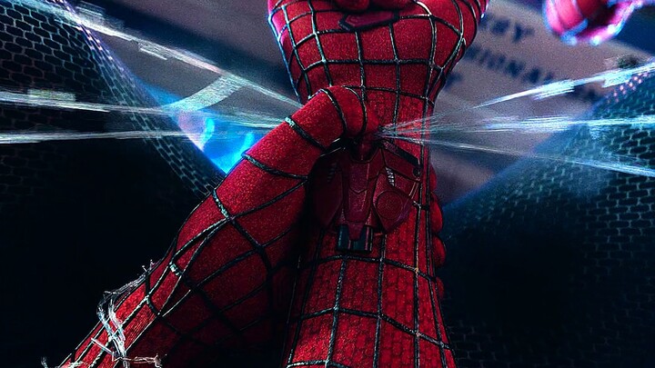 Even with a broken web-shooter, he can still fire webs—now that’s extraordinary! The most comic-accu