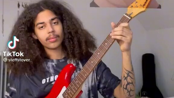 Mr incredible happy meme