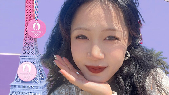 你可以说法国人摆烂效率低下，但我不允许你质疑他们的审美！这次的紫色跑道真的太戳我心了！！