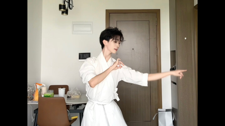 白皮 男大 舞蹈生