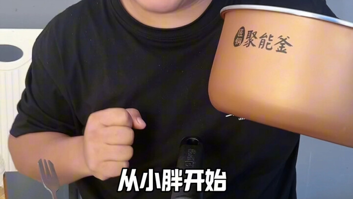 Cơm chiên trứng thơm quá rồi! Chỉ cần một bát cơm nguội và hai quả trứng, là bạn đã có ngay món cơm 