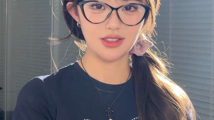 What kind of high-society lady would make Tsinghua University tell you to go to bed early?