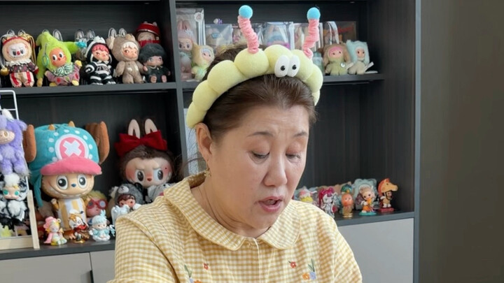 Mami Mo: Makanan Ringan Imersif ala Eksibisi Makan!