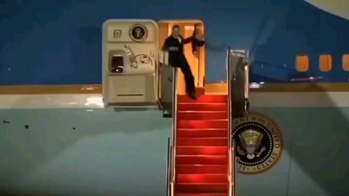 U.S. President Barack Obama—don’t you think he’s cool?