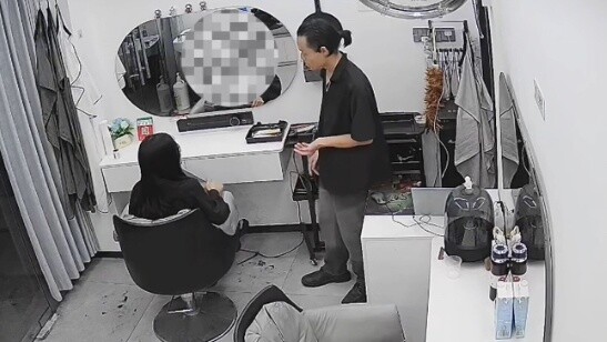 Dyeing armpit hair? What kind of special fetish is this?