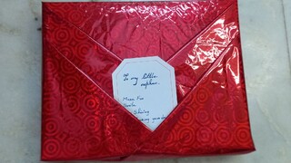 Creative Gift Wrap Technique: Make Your Gifts Stand Out!