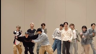 The God of Music version of "Catwalk"