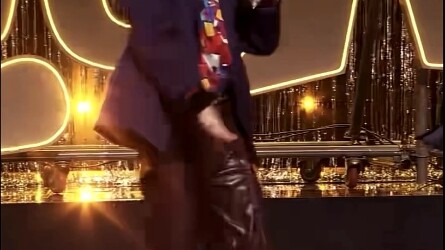 Tống Á Hiên nhảy rất đẹp, á á á á á á á á, thật sự rất hợp với phong cách này