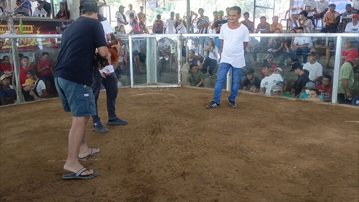 1st fight medium size roundhead sweater kalumpit cockpit arena