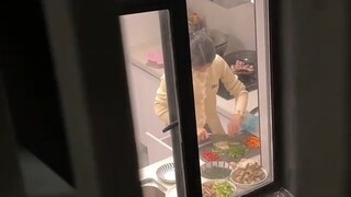 How much virtue must this husband have accumulated in his past life to deserve such a wonderful wife