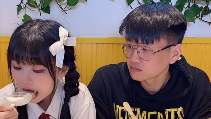 Làng mới có Internet à?