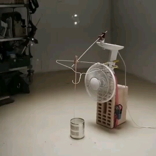 这是我见过最不无聊的电风扇