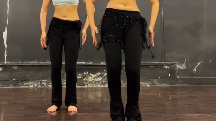 Kirthi Shetty Belly Dance