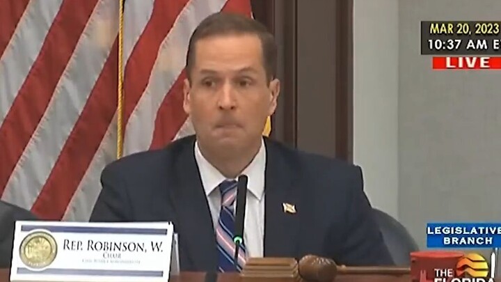 佛罗里达州众议员当众读出Anita Dick的名字