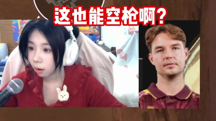 Mẹ ơi, mẹ trông hơi giống bố rồi đó!