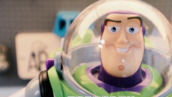 นางแบบ : ทำไม Buzz Lightyear ถึงกลายเป็นโครงกระดูก! เกิดอะไรขึ้นกับเขาช่างน่าเศร้านัก!