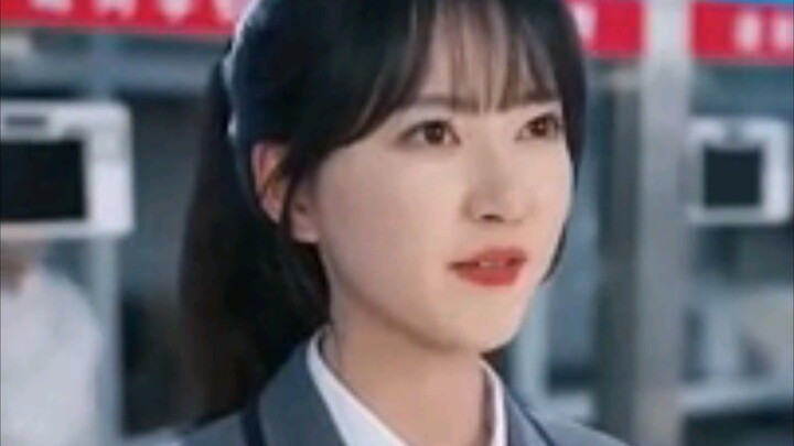 46.After a rich family's betrayal, she joins a noble man to expose their secrets!