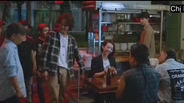 CHỊ MƯỜI BA RA TAY GIẢI CỨU KẼM GAI L PHIM ĐANG CHIẾU