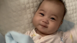 No wonder the baby moves in the belly every day and there is no umbilical cord around the neck. The 