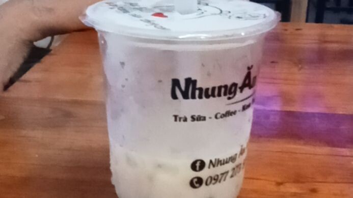 quán trà sữa vs trà xanh nè thơm ngon mời các bạn ăn nha