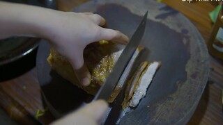 Bún Bò Huế-Làm thêm mẹt Bánh Tráng Cuốn Thịt Heo các loại rau chấm mắm nêm…thật