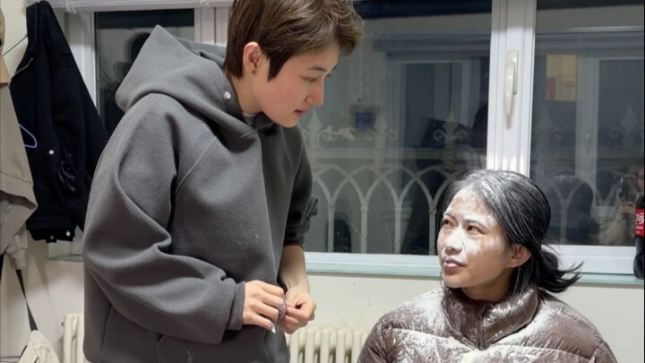 Bạn thân mà giết thì khó thật đấy!