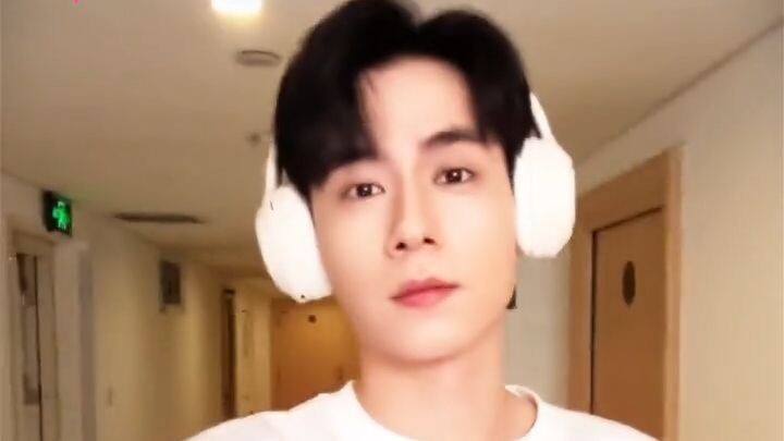 Hu Yi Tian as Jiang Yu Bai [ Genius Girlfriend 天才女友]