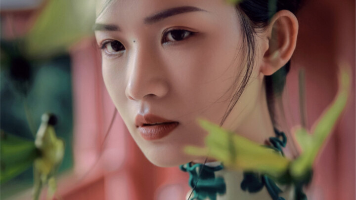 New Chinese style and traditional straw weaving