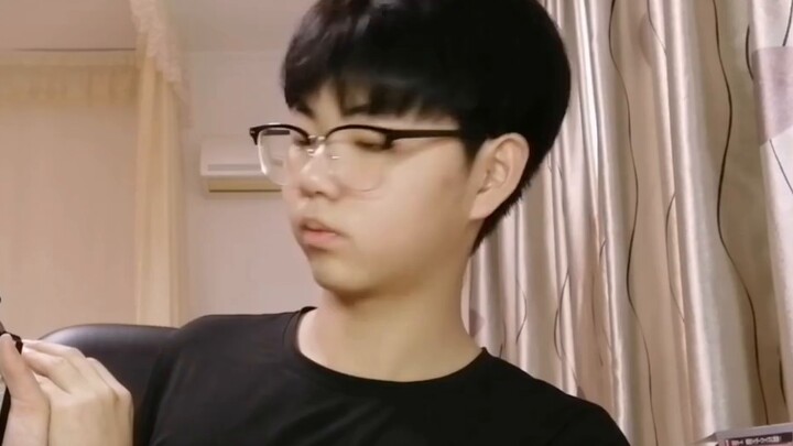 Aku tidak punya mimpi, tapi aku bisa melindungi mimpiku! Cetak ulang jimat! ! ! Membuka kotak, evalu