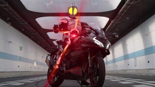 Transformasi sepeda motor Kamen Rider 555!