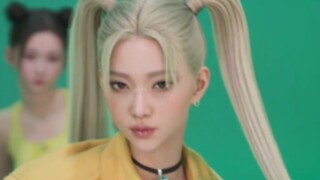 Nhóm nhạc nữ ảo MAVE công bố phiên bản vũ đạo của ca khúc "What's My Name"!