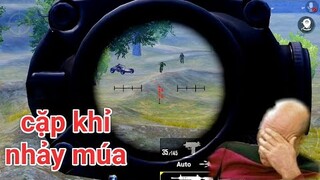 PUBG Mobile - Solo Squad Gặp Ngay 2 Bạn Khỉ Cute | Nghiệp Quật Khi Ks Kill + Gạt Đồng Đội :))