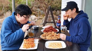 우애 넘치는 형제가 집에서 만든 양념치킨과 후라이드치킨 먹방! (치맥, 핫도그, 치즈스틱) Korean Chicken Mukbang / Korean Food